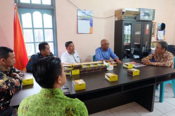 Jalin Silahturrahmi, Pj Bupati Inhil Sambangi Kantor Panwaslu