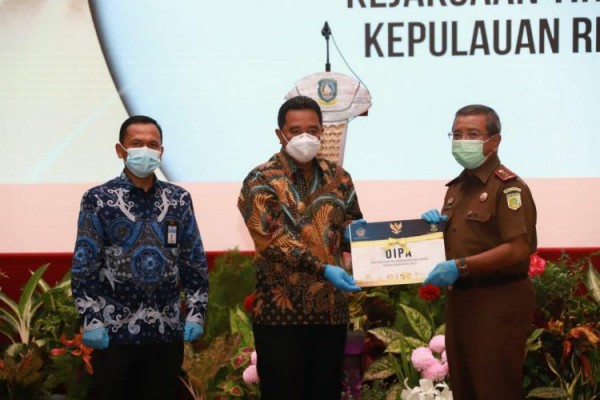 Pjs Gubernur Kepulauan Riau Hadiri Penyerahan DIPA K/L dan Daftar Alokasi TKDD Provinsi