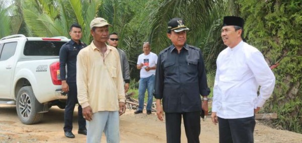 Gubernur Riau Terpilih Tinjau Infrastuktur di Inhil