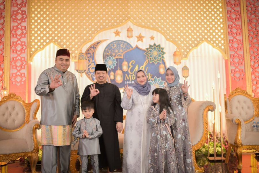 Bupati Bengkalis Gelar Open House di Rumah Kediaman Pribadinya