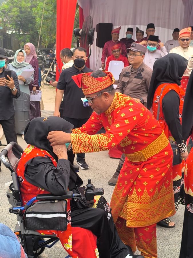 Bupati dan Wakil Bupati Lepas Kirab Budaya, Tandai Dimulainya Rangkaian Helat Pelalawan ke-27