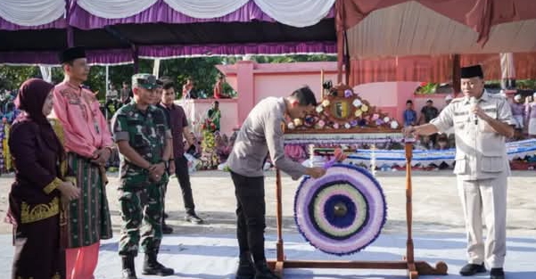 Bupati Suhardiman Buka Resmi Pacu Jalur Rayon I Inuman 2026, Ribuan Masyarakat Padati Arena