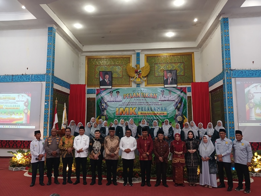 Bupati Zukri Hadiri Pelantikan Pengurus IMK dan Hiwakap Pelalawan