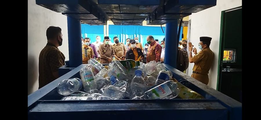 Didukung PT CPI, Bupati Siak Resmikan Bank Sampah Berkelana Di Minas