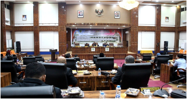Fraksi Fraksi DPRD Rohil Sampaikan Pandangan Umum tentang Ranperda Perubahan APBD Rohil tahun 2024