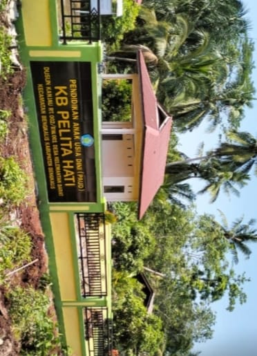 Pemdes Kelemantan Barat Bangun Pagar PAUD Pelita Hati, Wujudkan Lingkungan Belajar yang Aman