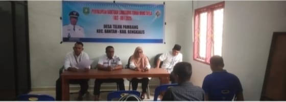 Pemdes Teluk Pambang Salurkan BLT-DD Tahap I–III Tahun 2025 kepada 15 Warga Penerima