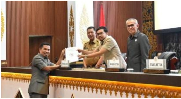 Rapat Paripurna Laporan Pansus Terhadap Pembahasan LKPJ Pemerintah Kota Pekanbaru Tahun 2023