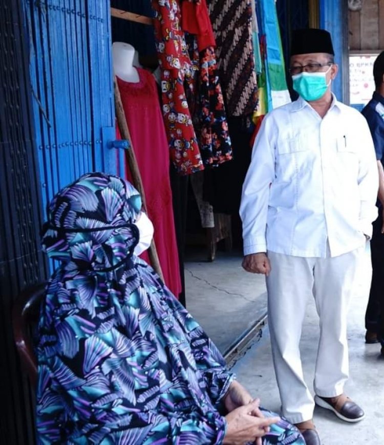 Sekdakab Siak Salut Nenek di Sei Apit Patuh Prokes