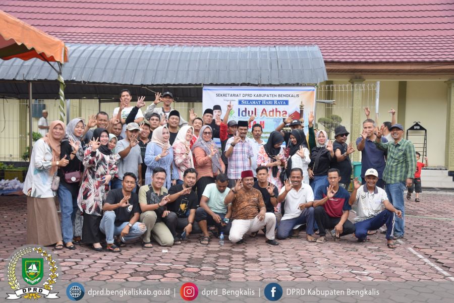 Sekretariat DPRD Kabupaten Bengkalis Laksanakan Ibadah Qurban 5 Ekor Sapi Tahun 2023/1444 H