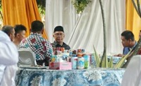 Pjs Bupati Inhil Taja Open House di Pekanbaru