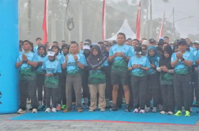 Ratusan Pelari Ramaikan Road to Bhayangkara Run 2026, Bupati dan Kapolres Siak Lepas Peserta dari Istana Siak